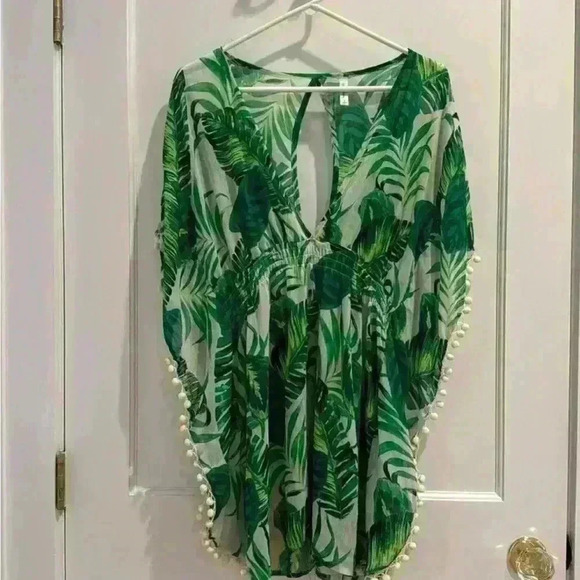 Francesca's Collections Dresses & Skirts - 🚢 Francescas coverup/dress